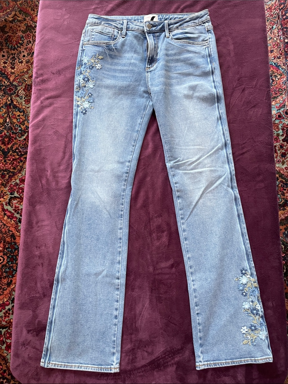 DRIFTWOOD Light Blue Embroidered Flare Jeans EUC W30/L33
